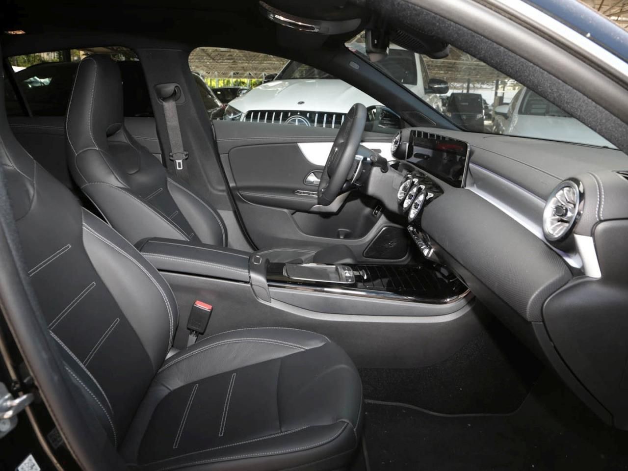 Mercedes-Benz CLA 35 AMG 4M - Samsaru's Car Outlet