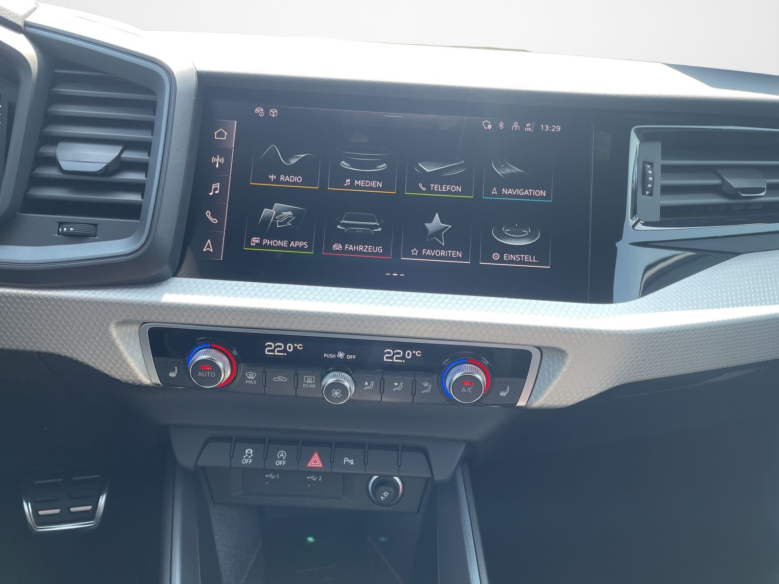 Audi A1 Sportback 25 TFSI S tronic - Samsaru's Car Outlet