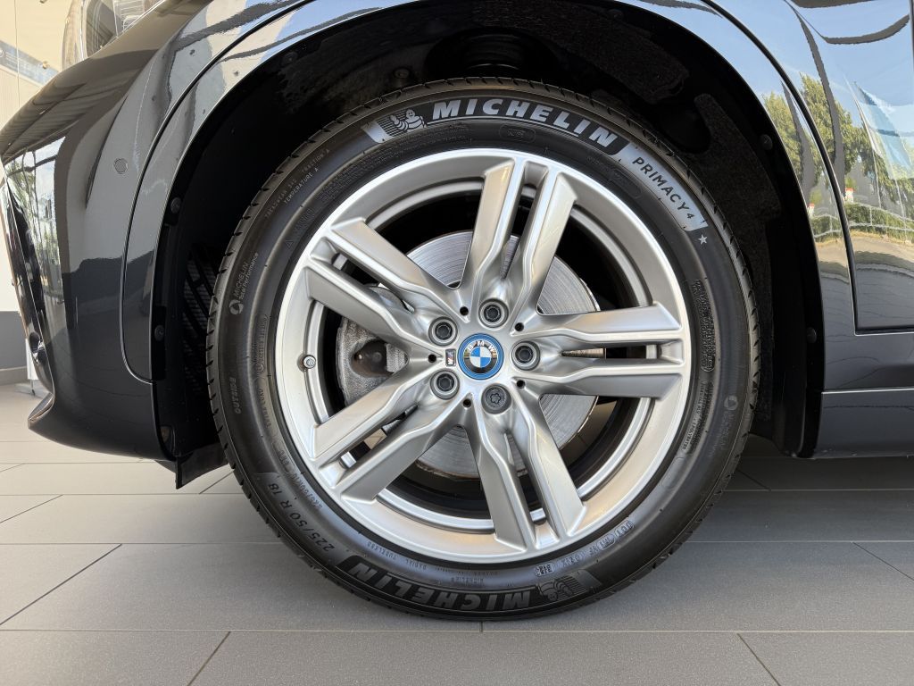 BMW X1 xDr.25e M SPORT - Samsaru's Car Outlet