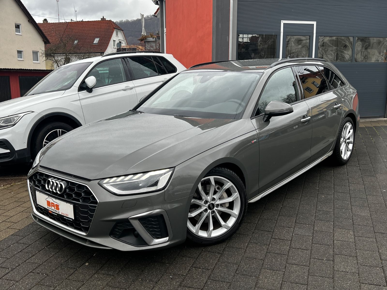 Audi A4 Avant 40 TDI S line - Samsaru's Car Outlet