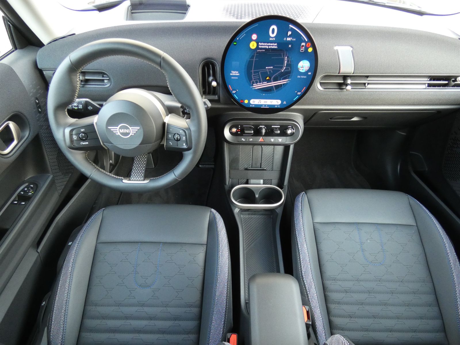 MINI Cooper C - Samsaru's Car Outlet