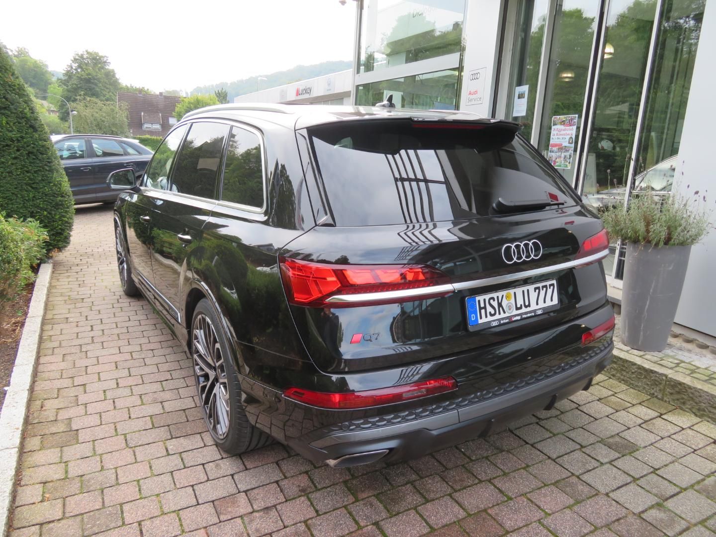 Audi Q7 SUV S line 50 TDI QUATTRO STANDHZ PANO AHK