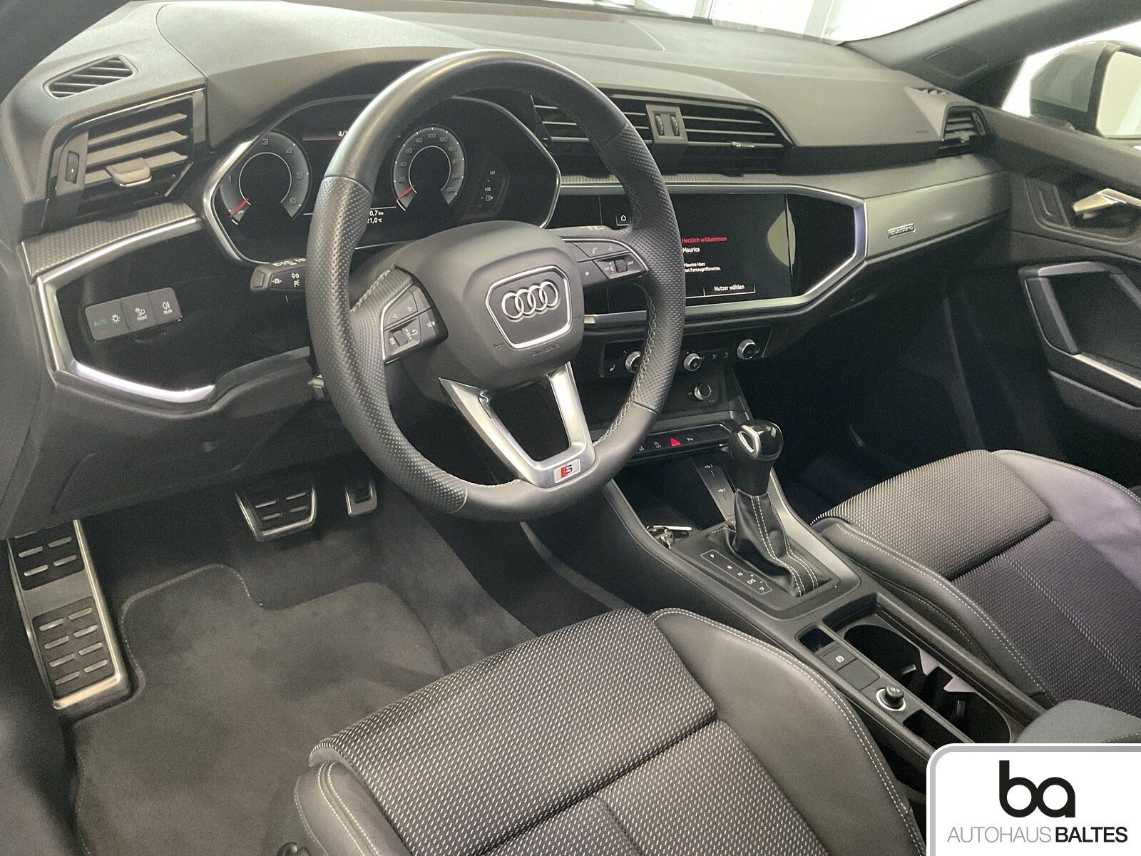 Audi Q3 Sportback 40 TDI quattro S line - Samsaru's Car Outlet