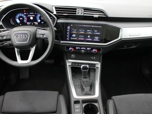Audi Q3 Sportback 40 TFSI quattro S tronic S-LINE+AHK