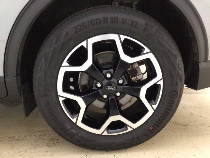 Ford Kuga Hybrid Active - Samsaru's Car Outlet