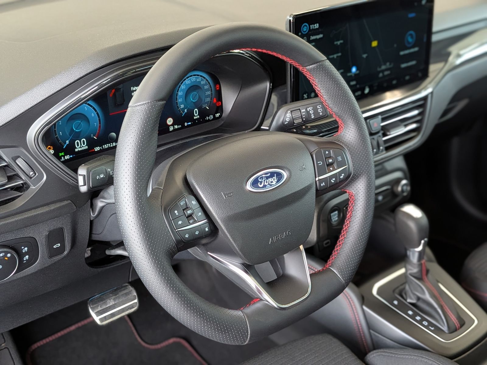 Ford Focus ST-Line X Styling Matrix B&O Pano 18"