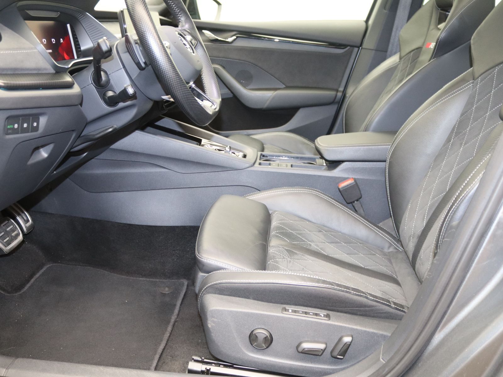 Skoda Octavia RS Combi Edition 2.0 TDI DSG 4x4 / Pano