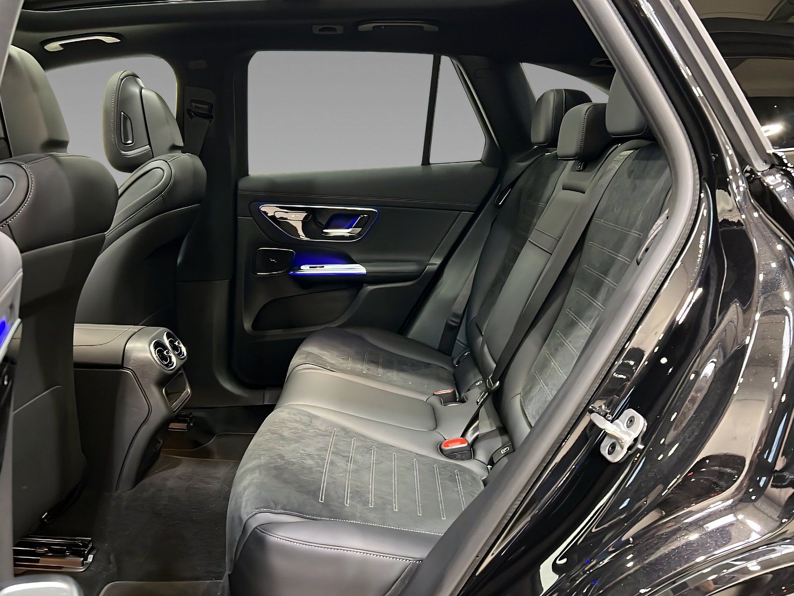 Mercedes-Benz GLC 220 d 4M AMG+DISTRO+NIGHT+Memo+Pano+AHK+360°