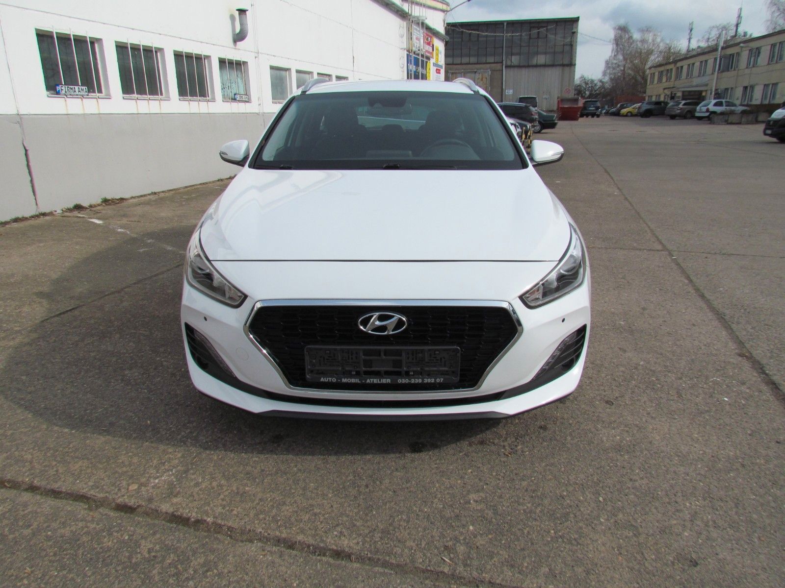Hyundai i30 cw Trend - Samsaru's Car Outlet