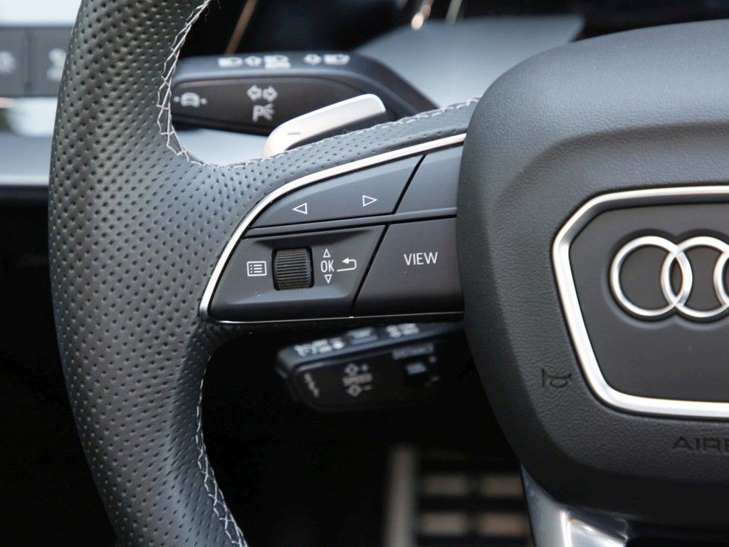 Audi A3 Sportback 40 TFSI e S line 18"|NAVI+VC|PANO|S