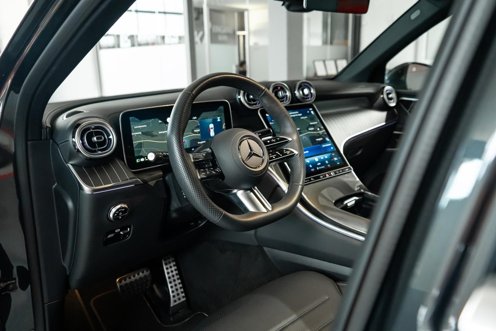 Mercedes-Benz GLC 300d 4M Edition AMG Line AHK SHZ PANO SOUND