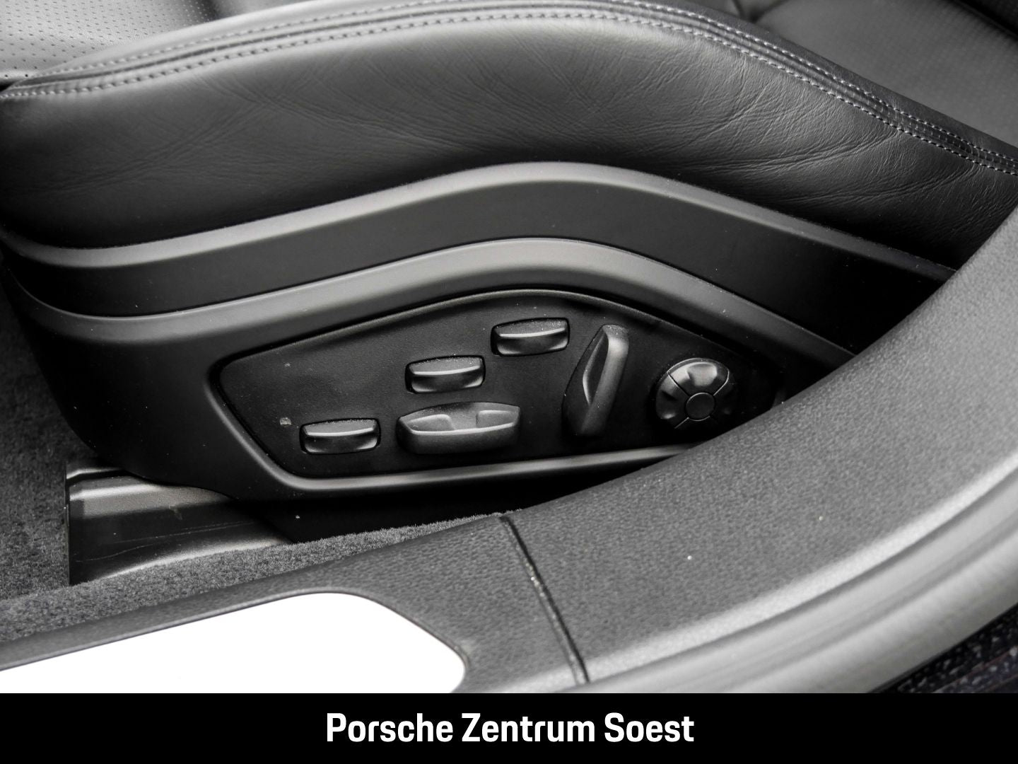 Porsche Panamera 4S E-Hybrid/LED-Matrix/ParkAssist/BOSE