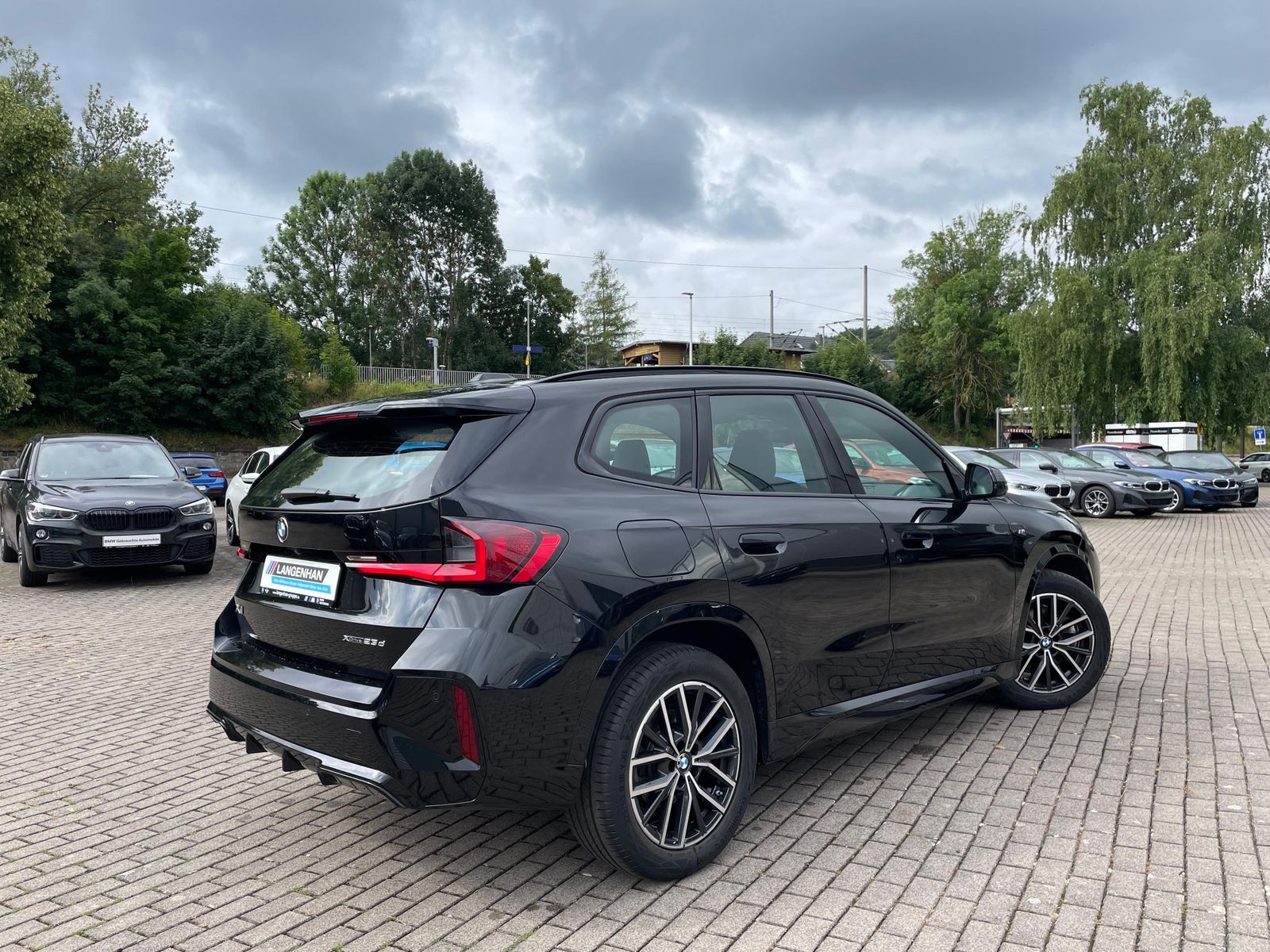 BMW X1 xDrive23d M Sportpaket - Samsaru's Car Outlet