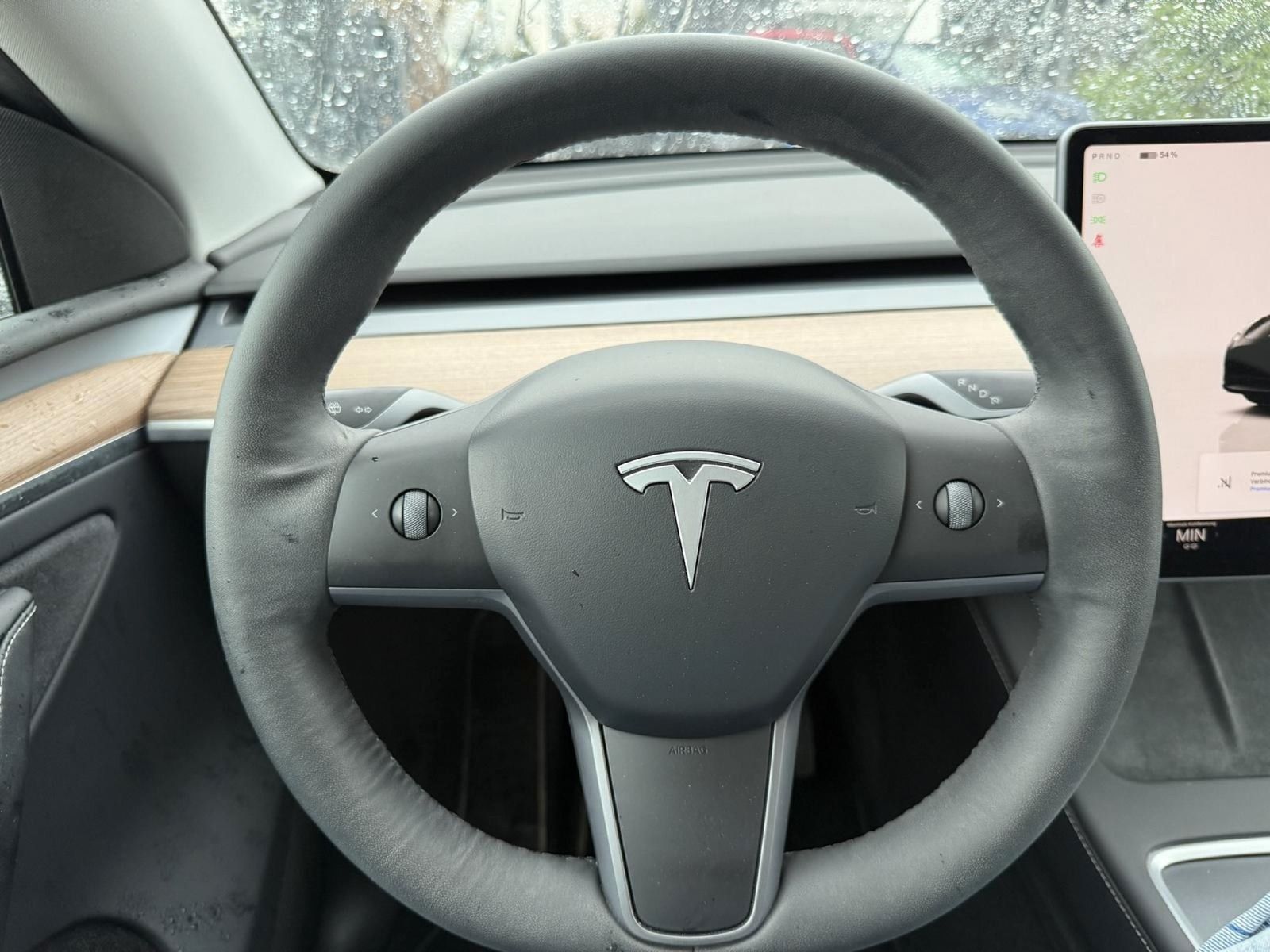 Tesla Model Y Long Range Dual AWD 8-FACH+AHK