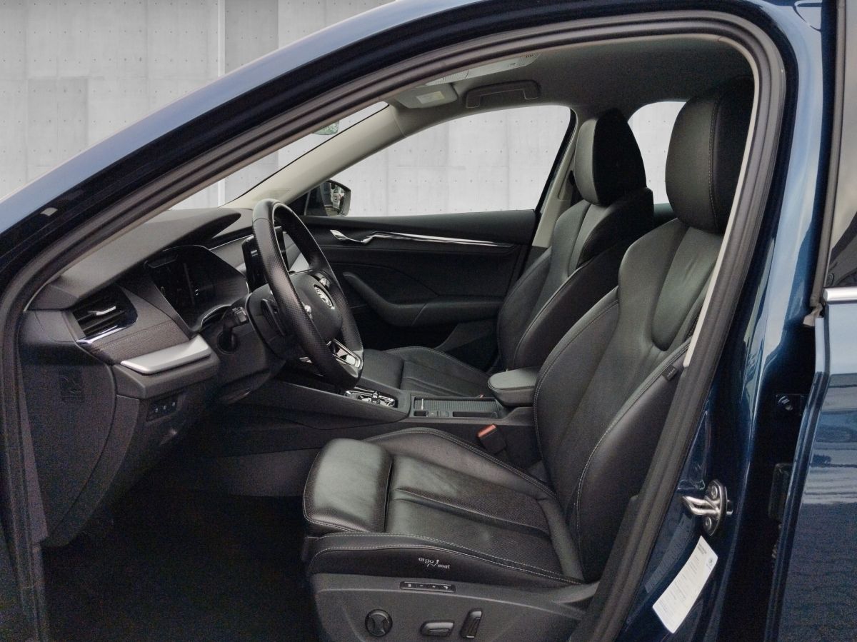 Skoda Octavia 1.4 TSI iV First Edition - Samsaru's Car Outlet