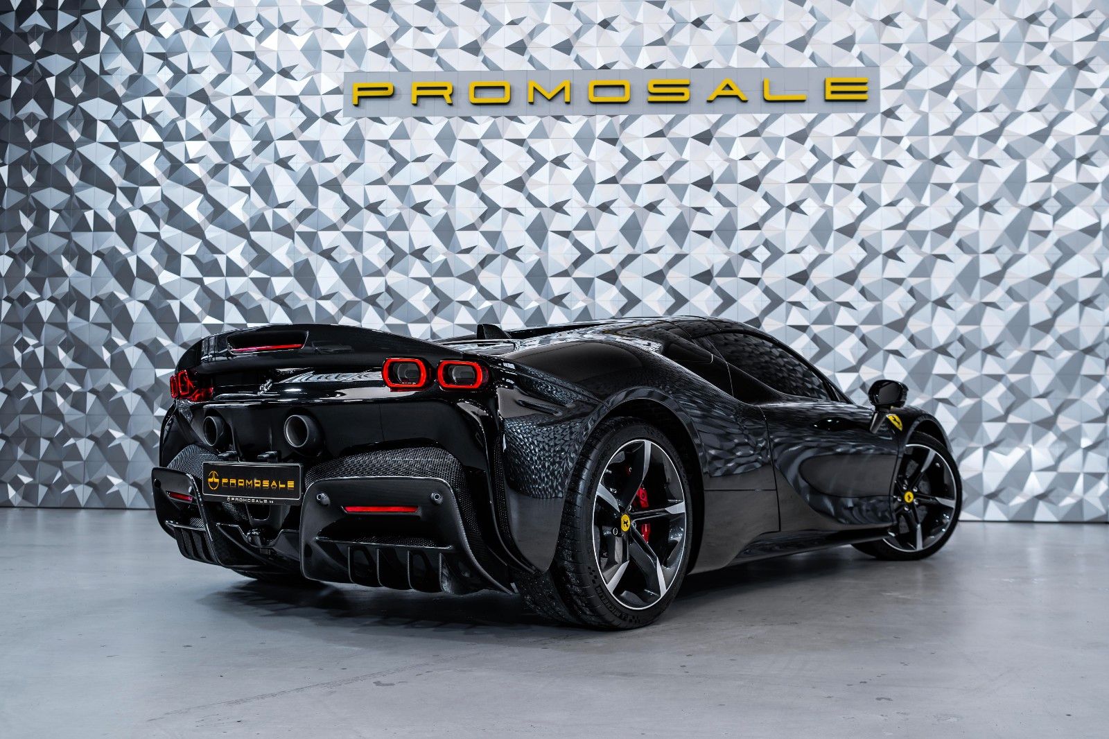 Ferrari SF90 Spider Assetto Fiorano - Samsaru's Car Outlet