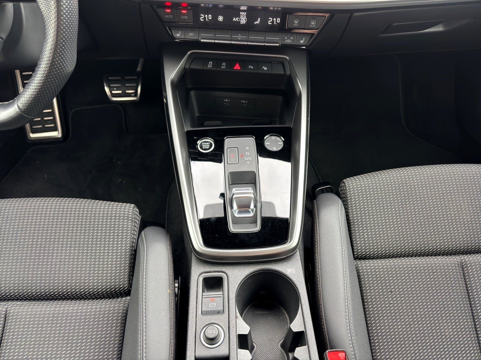 Audi A3 Sportback 35 TDI S tronic S line | MMI NAVI+