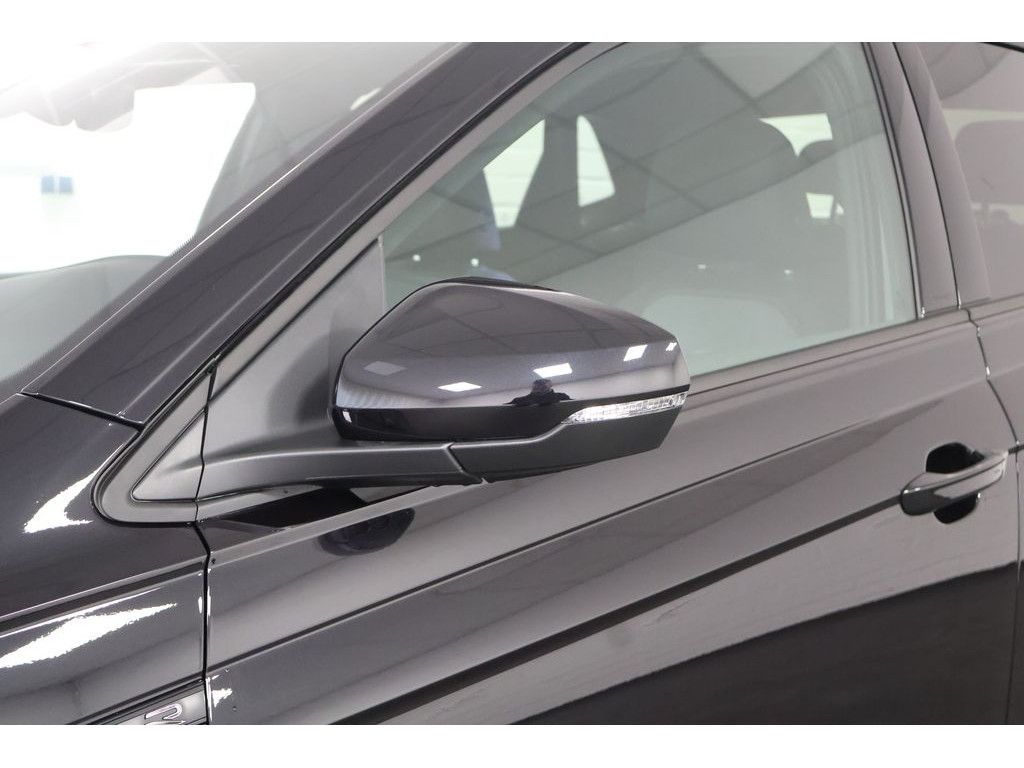 Volkswagen Polo VI 1.0 TSI R-Line DSG,Navi,Matrix,RFK