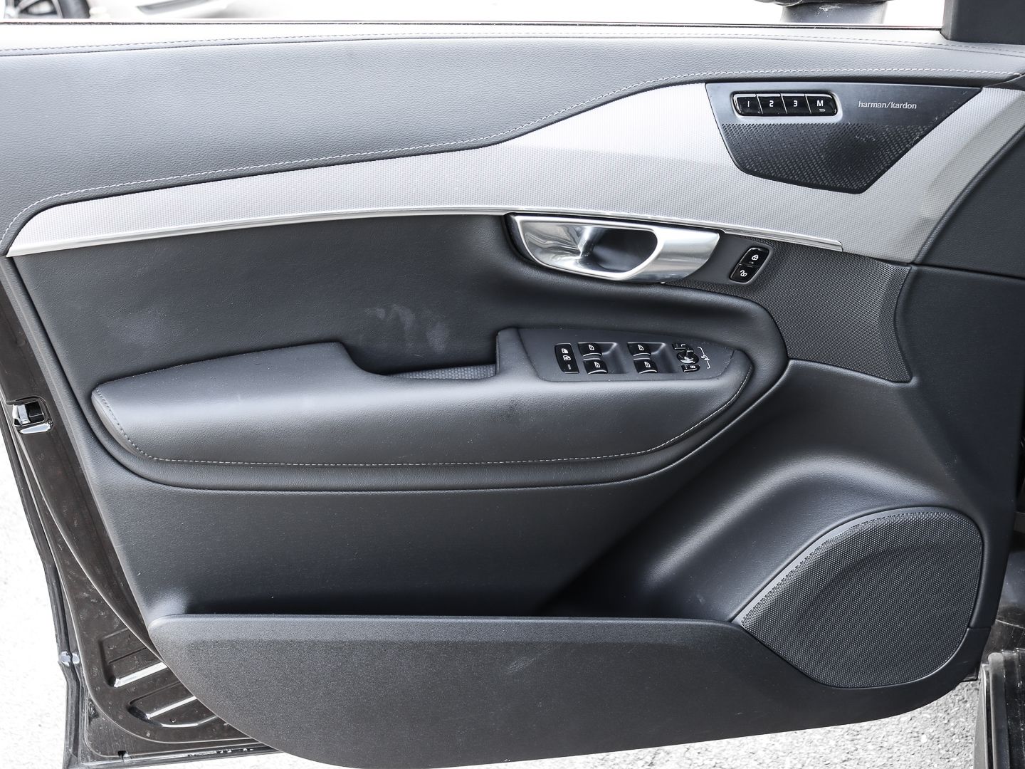 Volvo XC90 Plus Bright AWD B5 Diesel EU6d 7-Sitzer AD