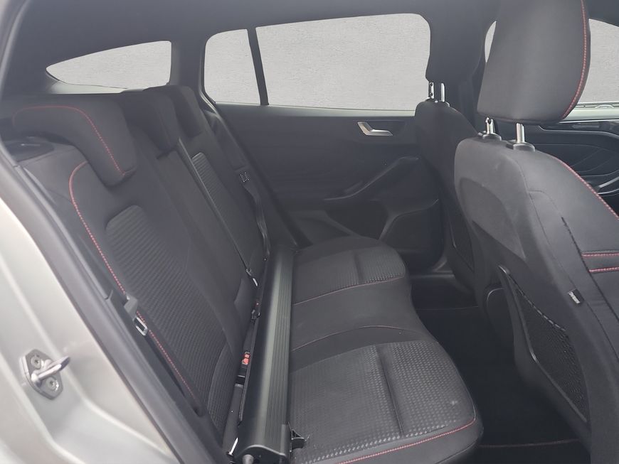 Ford Focus Turnier 1.0 EcoBoost Hybrid Aut. ST-LINE X