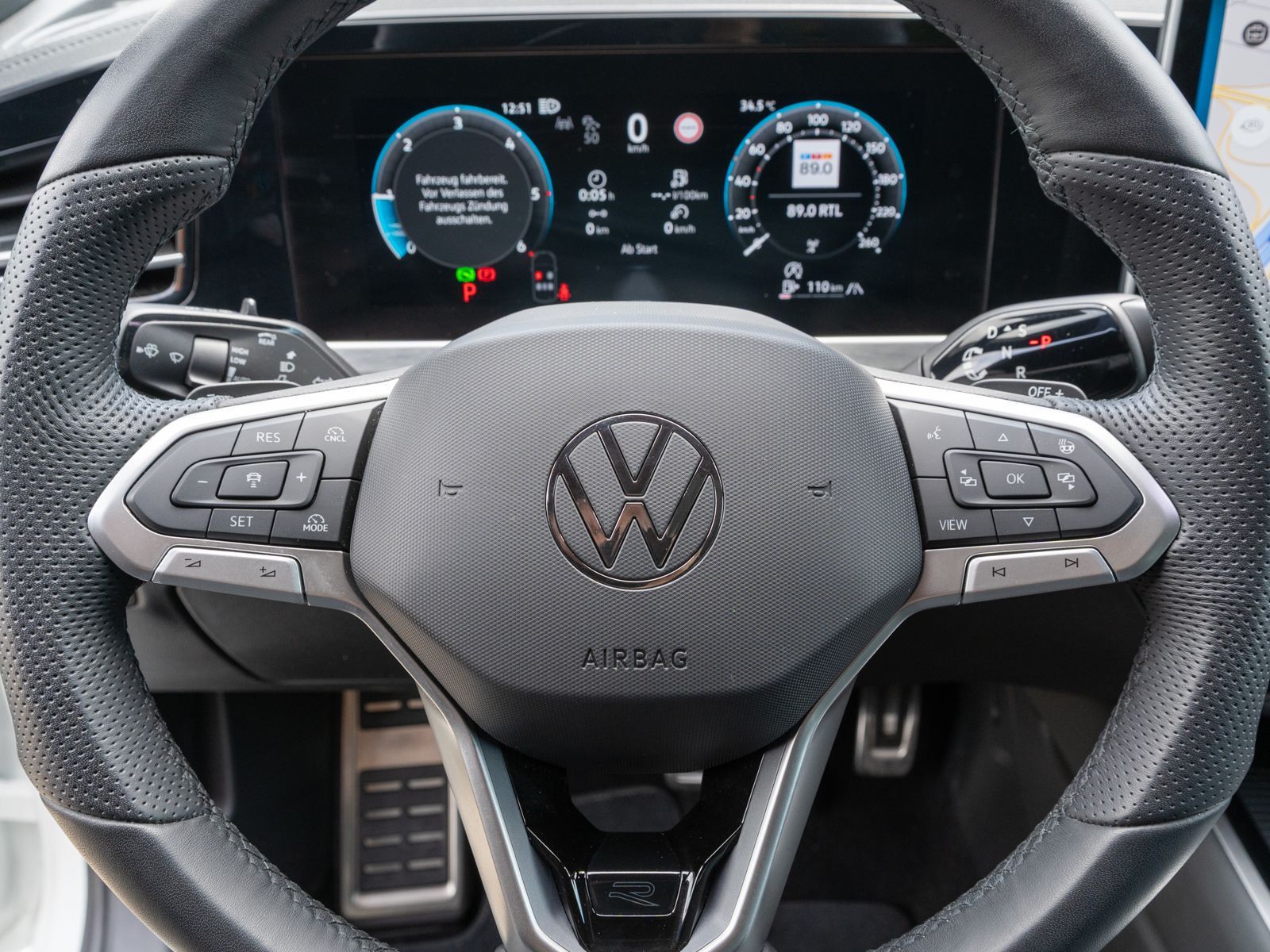 Volkswagen Passat Variant R-Line 2.0TDI 4M DSG PANO HUD AHK