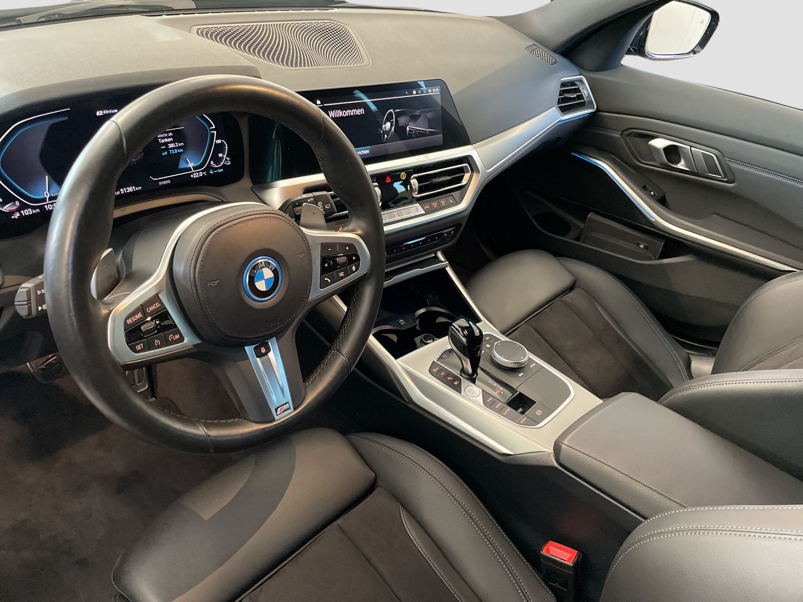 BMW 320e xDrive Touring M Sport - Samsaru's Car Outlet