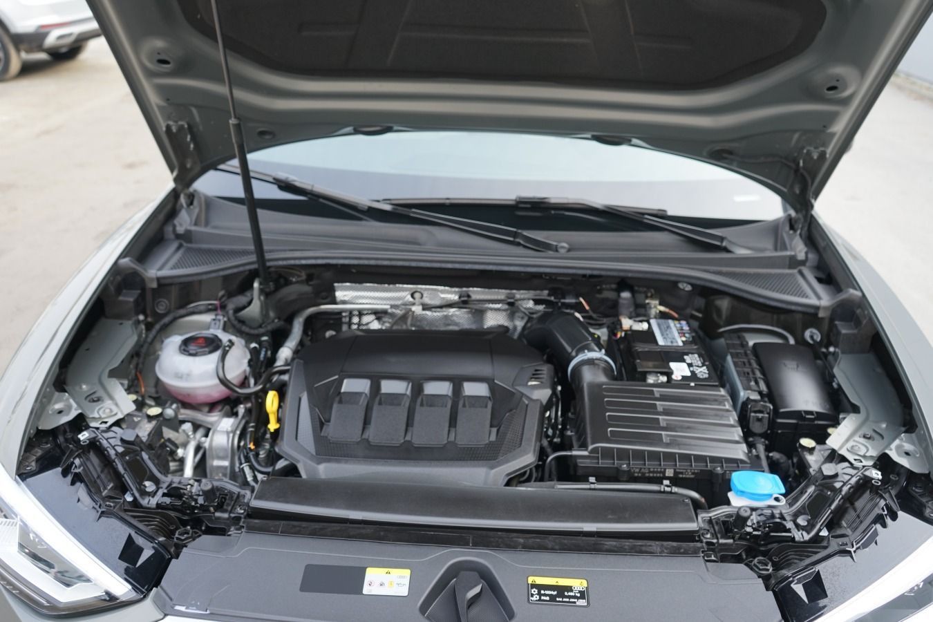Audi Q3 45 TFSI quattro advanced - Samsaru's Car Outlet