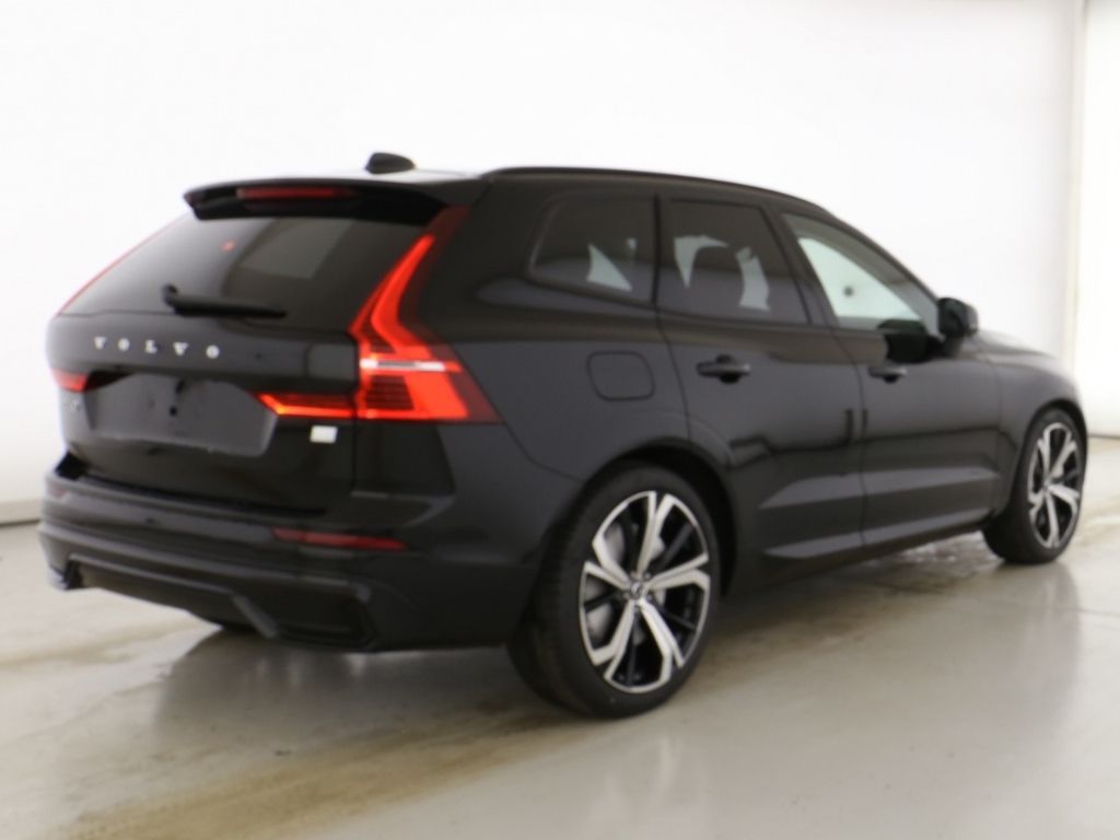 Volvo XC60 Ultra Dark Recharge Plug-In Hybrid AWD T8 T