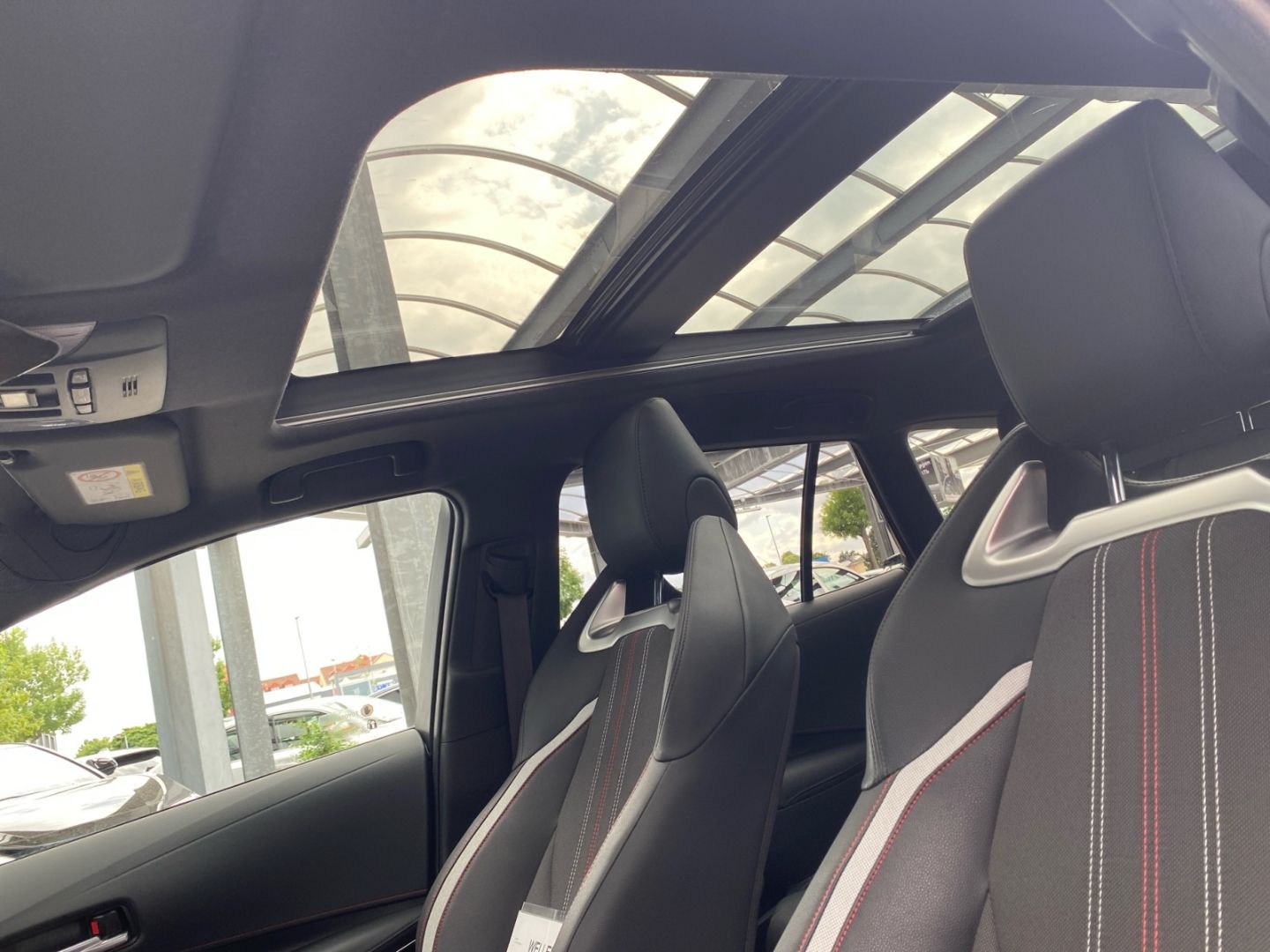 Toyota Corolla 2.0 Hybrid TS GR Sport - Samsaru's Car Outlet
