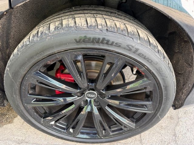 Audi Q8 60 TFSI e quattro S-Line*Carbon Paket*Panoram