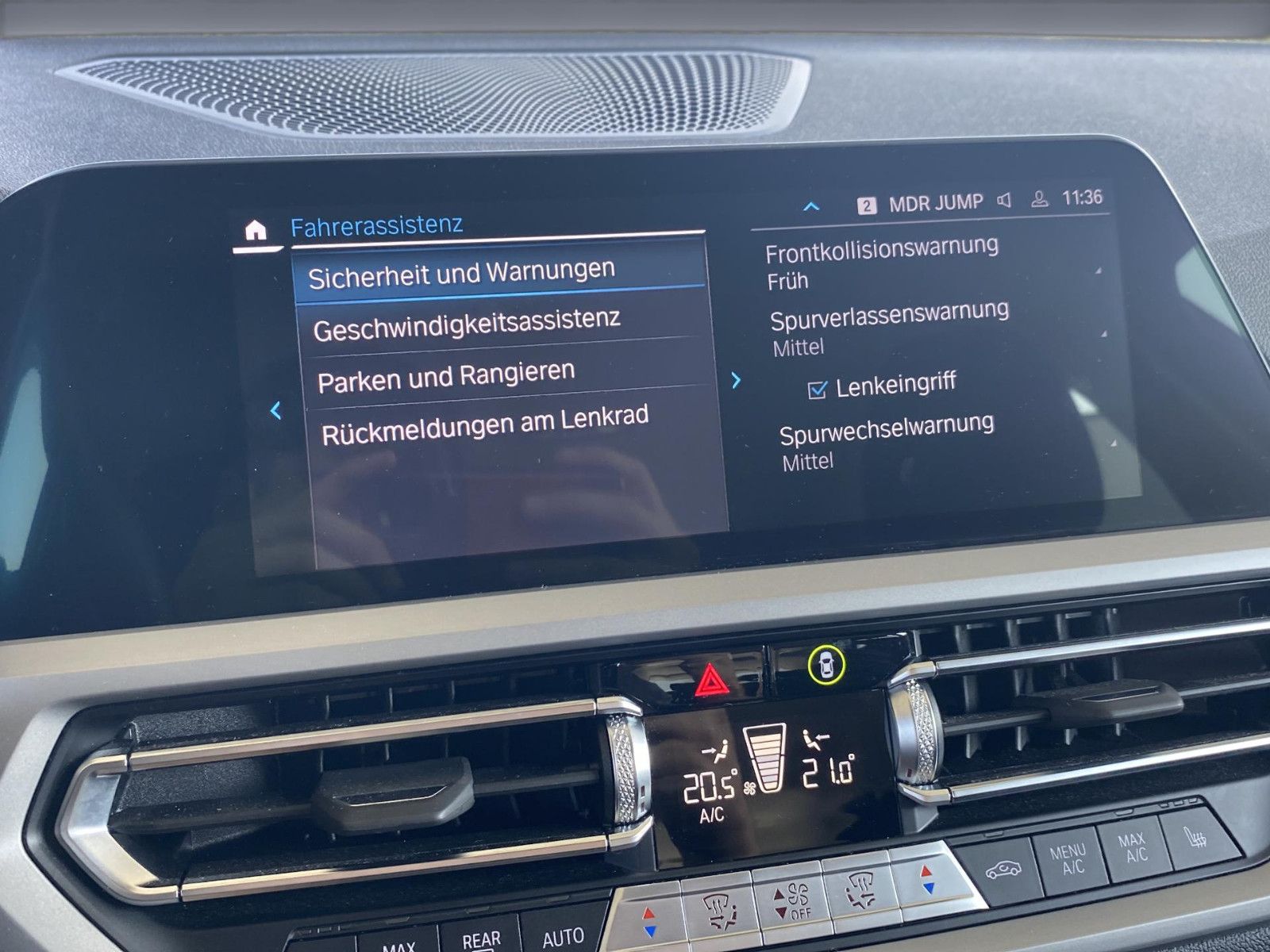 BMW 330 e - Samsaru's Car Outlet