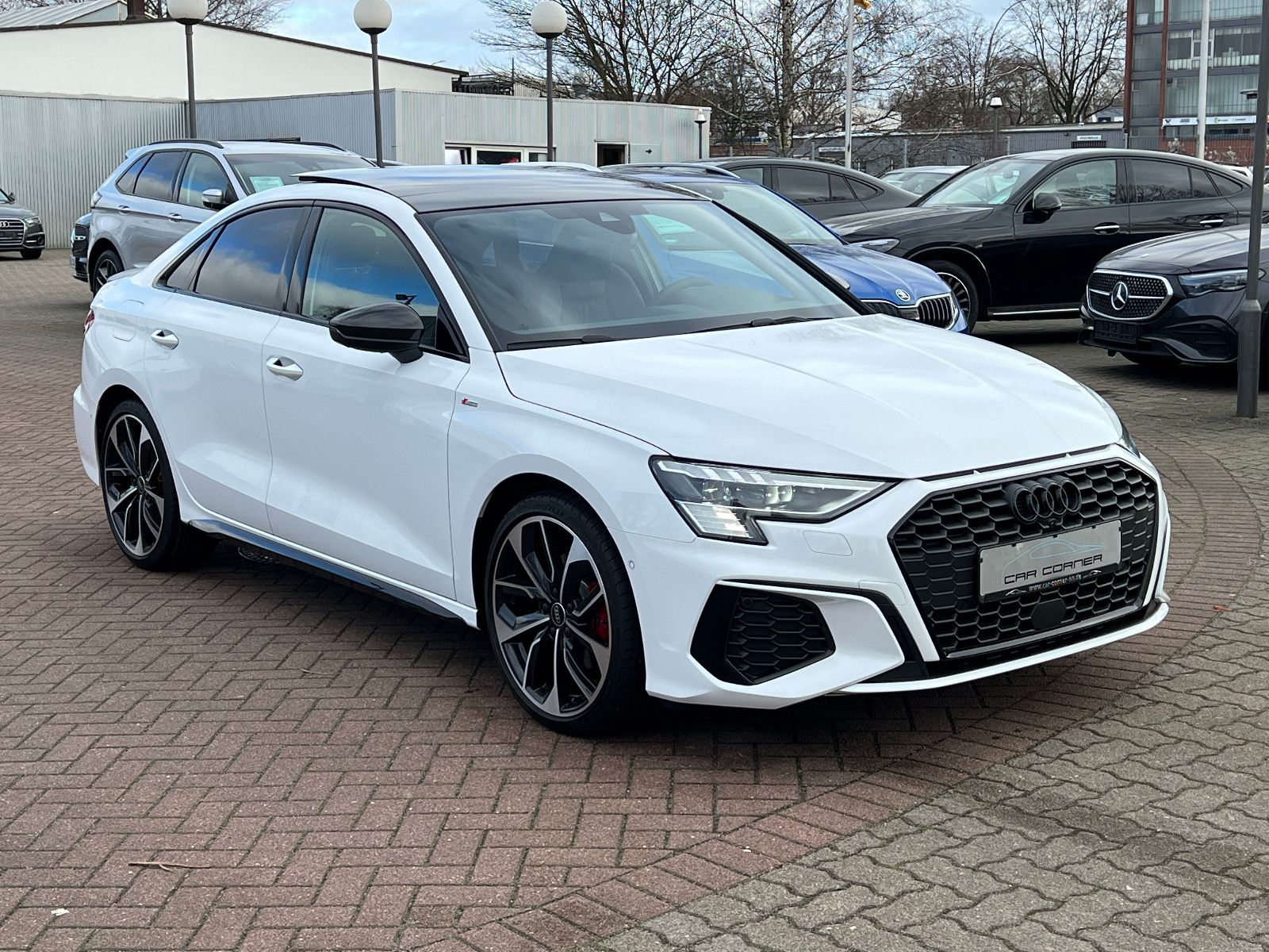 Audi A3 Lim. 3X S-LINE BLACK EDITION PANO HUD CARBON