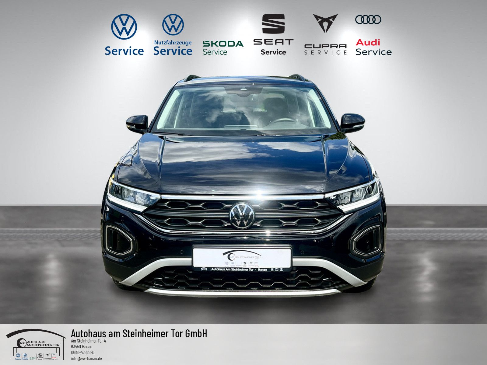 Volkswagen T-Roc LIFE - Samsaru's Car Outlet