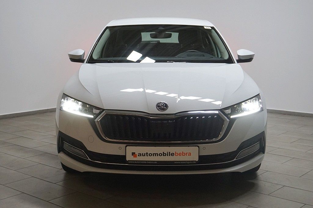 Skoda Octavia 2.0TDIDSG Style Virtual Standhz LED