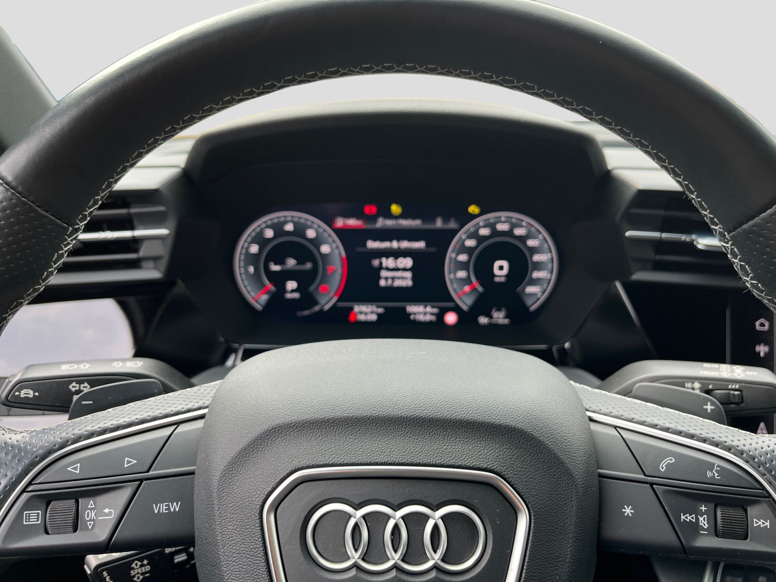 Audi A3 Sportback 35 TFSI S tronic S Line - Samsaru's Car Outlet