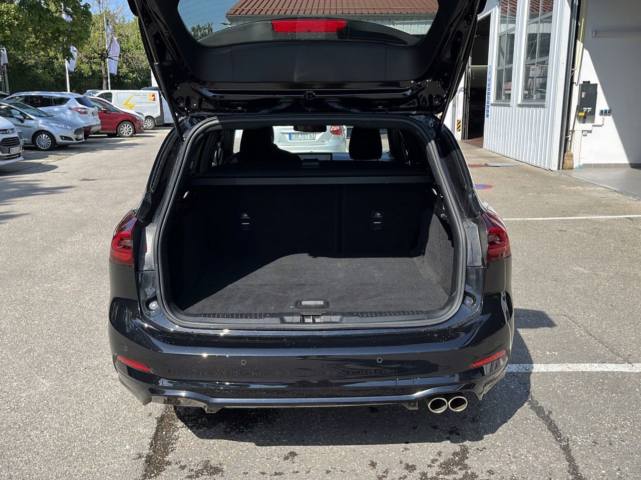 Ford Focus ST-Line Bluetooth Navi LED Klima