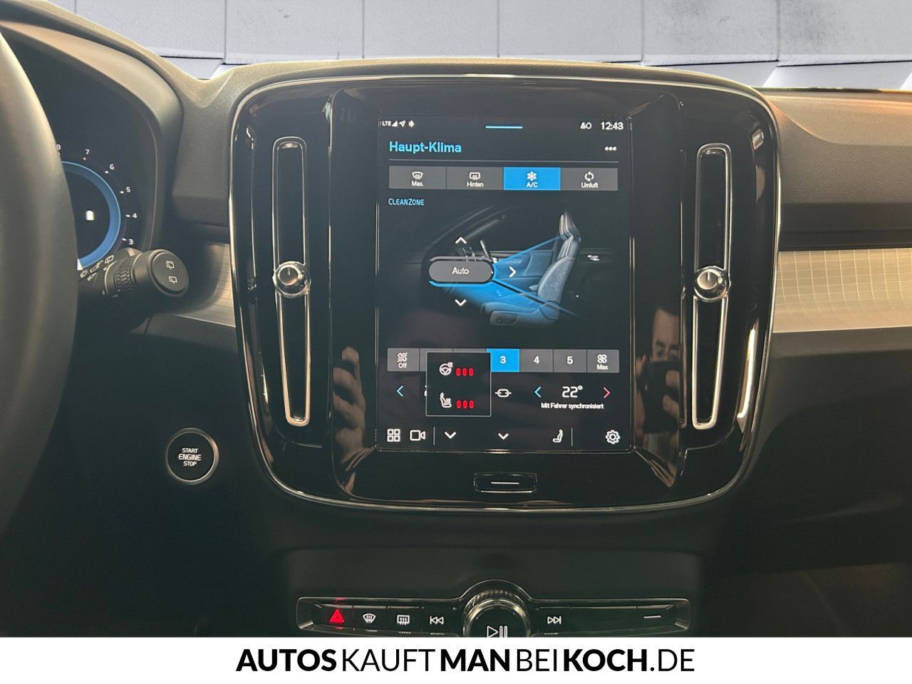 Volvo XC40 B3 DKG Core AHK LED SHZ/LHZ NAVI PDC/CAM!