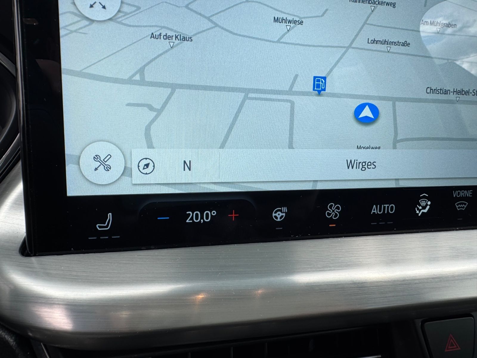 Ford Focus Turnier Titanium/PANO/AHK/R-Cam/CarPlay/1H