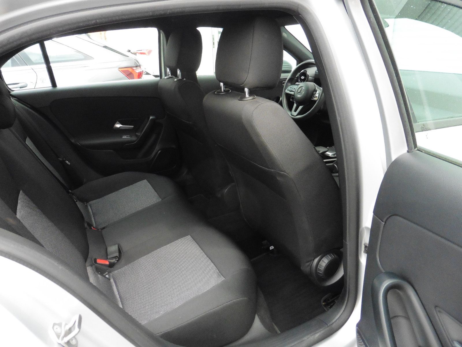 Mercedes-Benz A 180 d DCT - Samsaru's Car Outlet