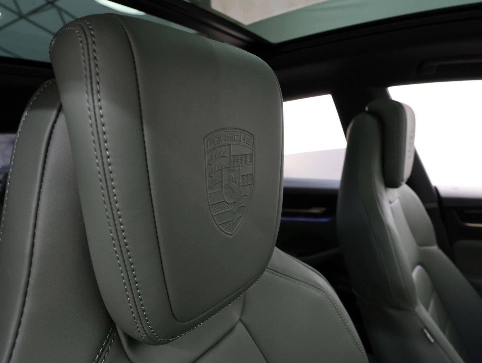 Porsche Macan Electric 4