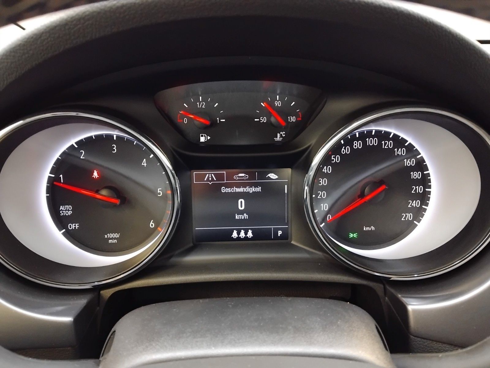 Opel Astra Sports Tourer 1.5 D Edition - Samsaru's Car Outlet
