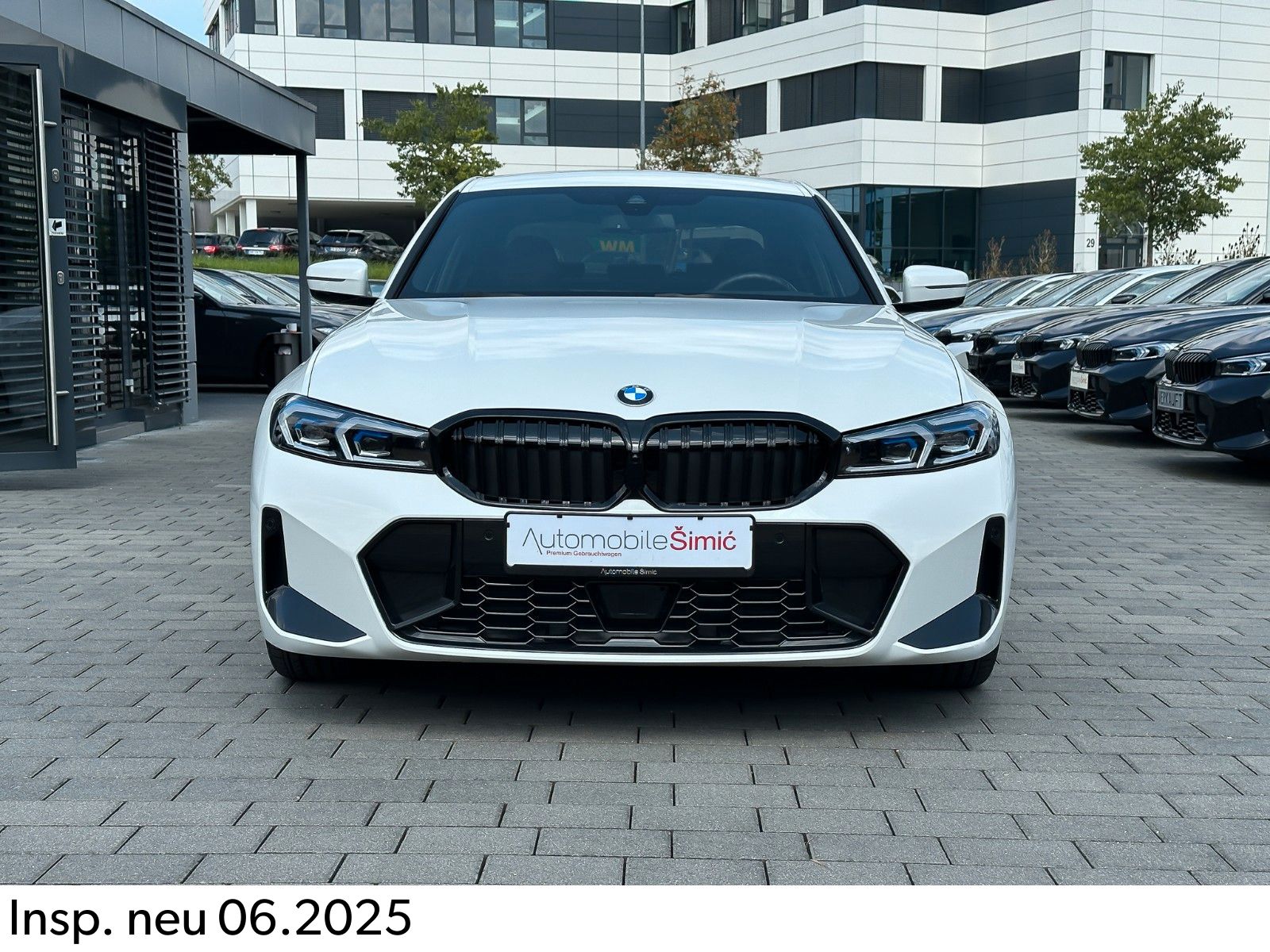 BMW 330 i xD M Sport - Samsaru's Car Outlet