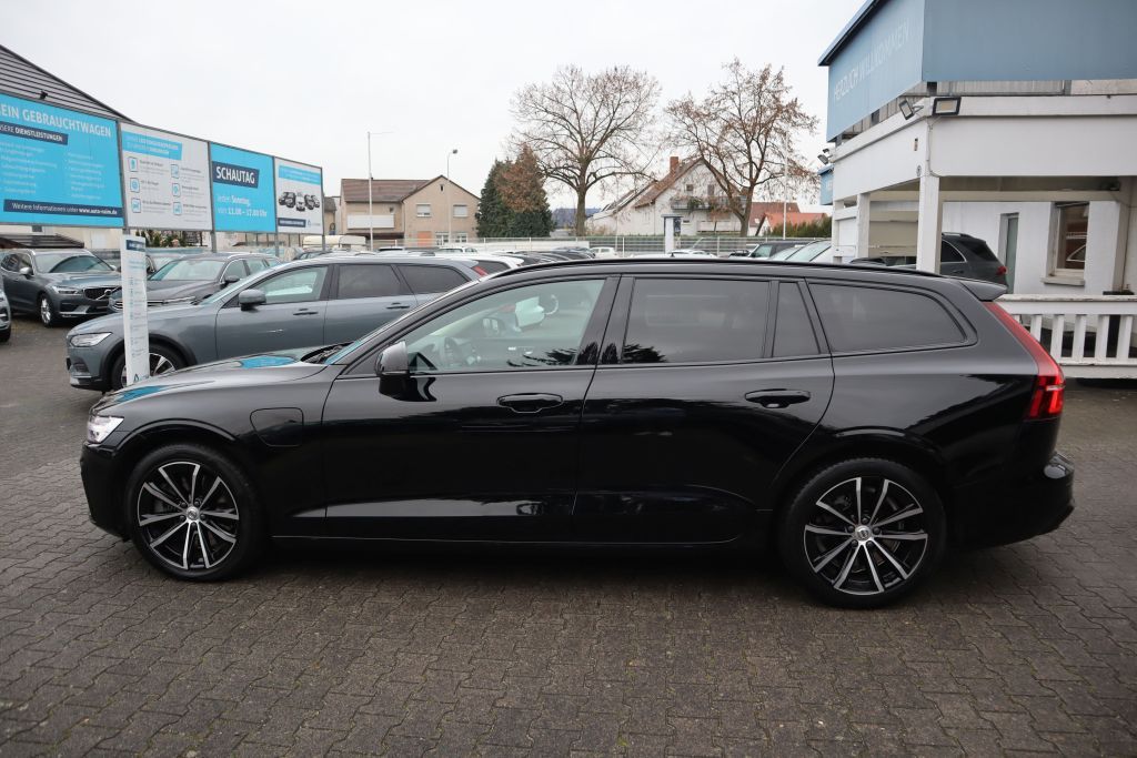 Volvo V60 T8 AWD Recharge Plus Dark|AHK|PANO|NAVI|SHZ