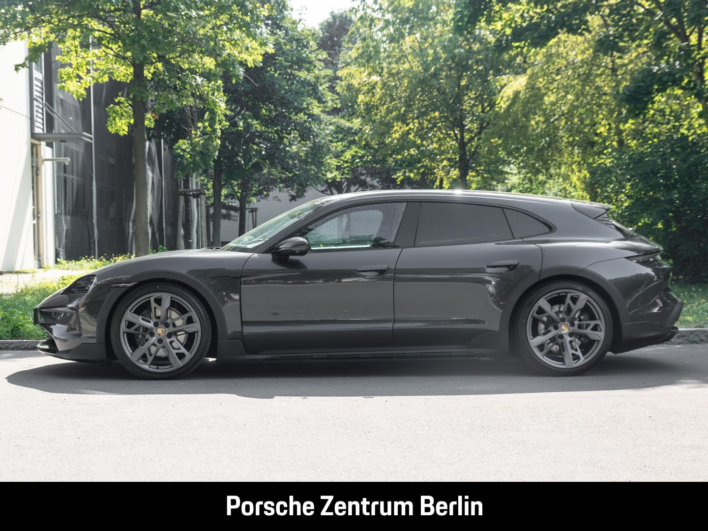 Porsche Taycan 4 Cross Turismo HD-Matrix Offroad Paket