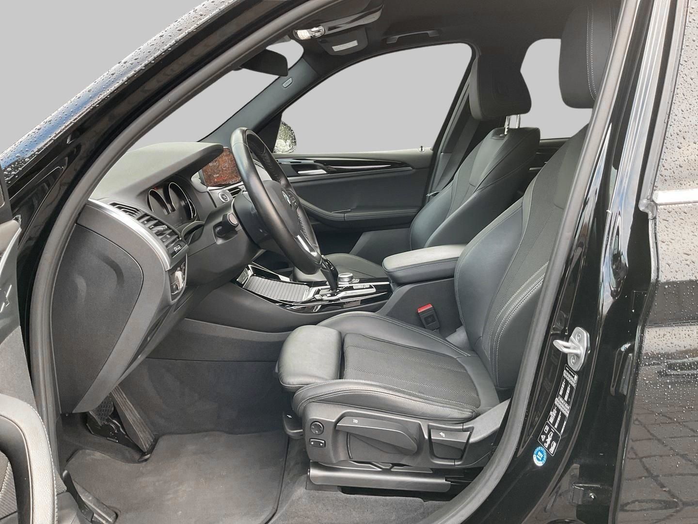 BMW X3 xDrive20d Aut xLine AHK Navi LED SHZ PDC Klim