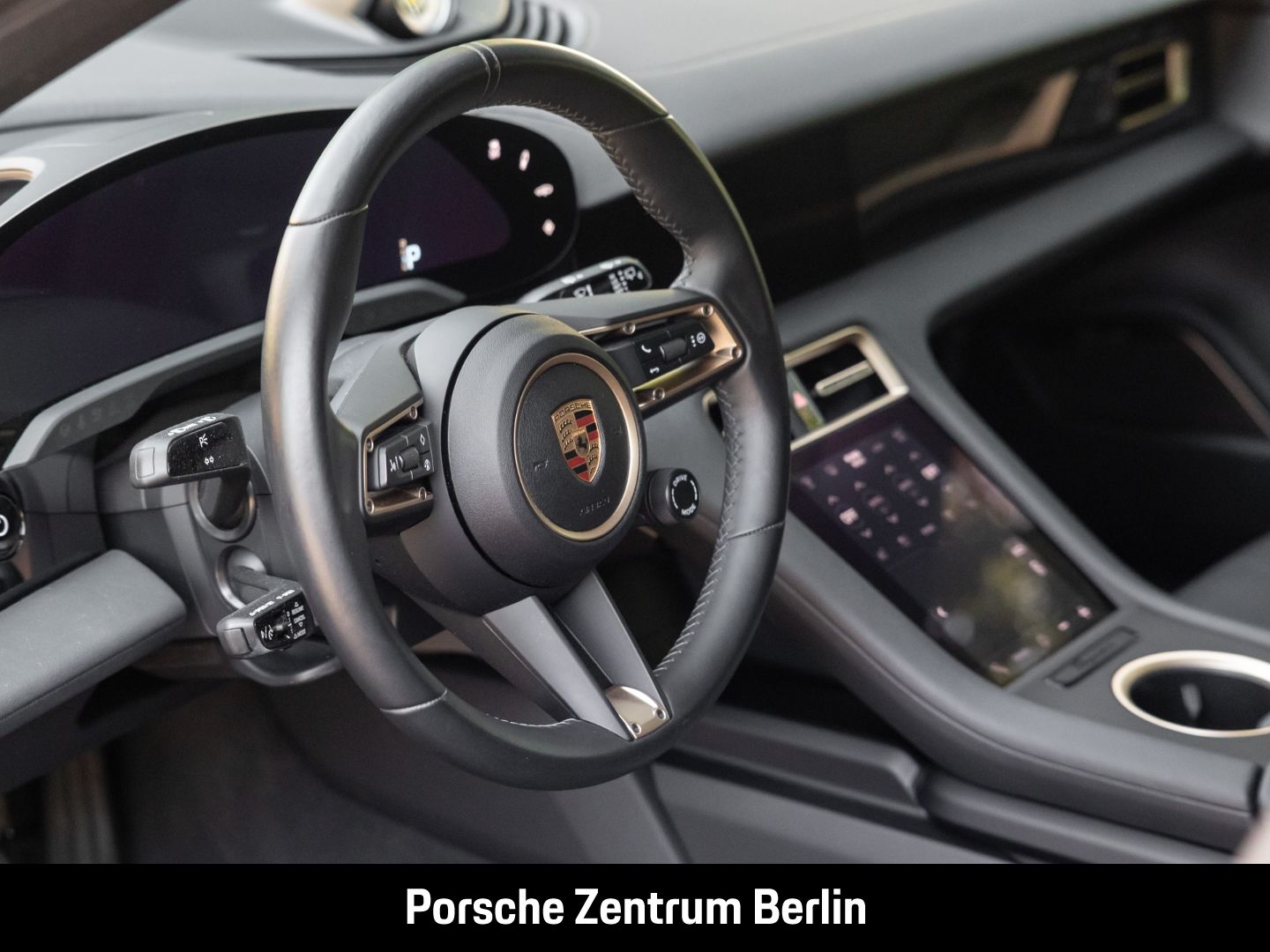 Porsche Taycan 4 Cross Turismo Panoramadach InnoDrive