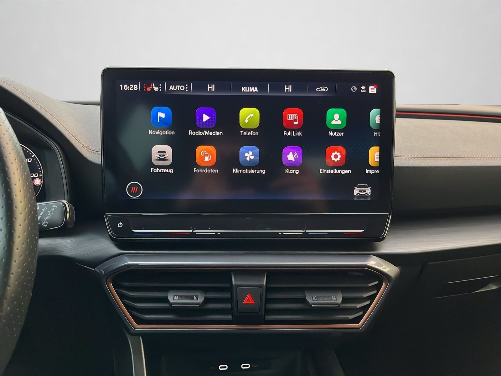 Cupra Formentor VZ 2.0 TSI DSG LED NAVI AHK SHZ RFK