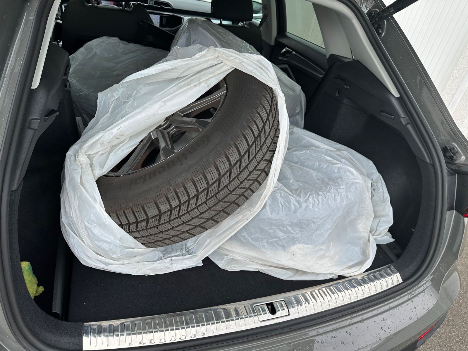 Audi Q3 35 TDI quattro advanced - Samsaru's Car Outlet