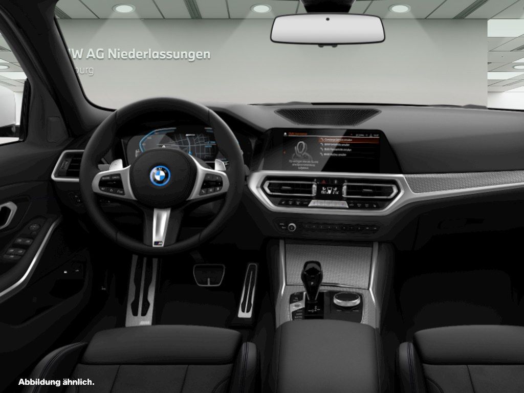 BMW 330e Touring M Sport - Samsaru's Car Outlet