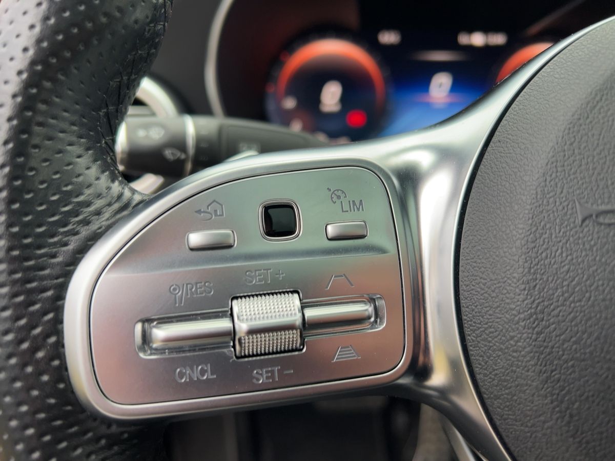 Mercedes-Benz C 300 de AMG Line - Samsaru's Car Outlet